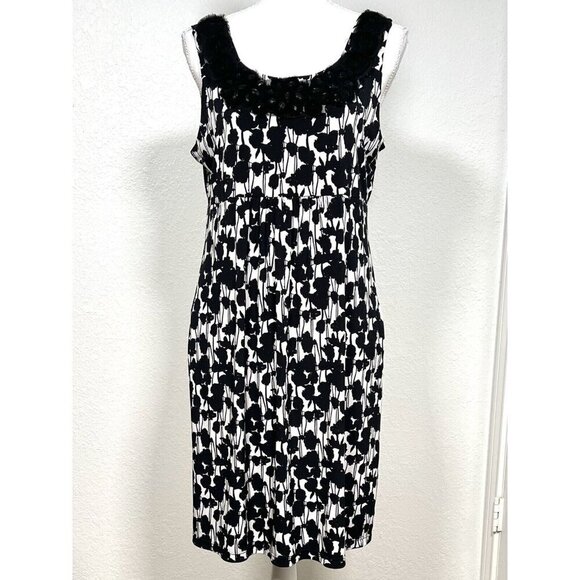 ALFANI PETITE Womens MEDIUM Black/White Floral Jersey Knit Embellished DRESS EUC - Picture 1 of 5
